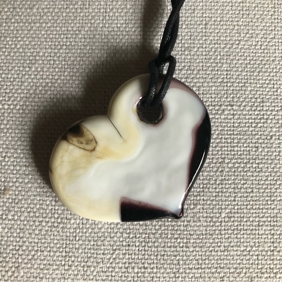 Murano Glass Heart Black & White with Gold, Silver, and Copper Crackle Glaze - Picture 9 of 12